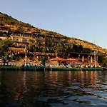 Dolphin Hotel