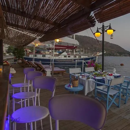 Dolphin 3* Selimiye (Aegean)