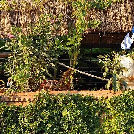 Szálloda Dolphin 3*