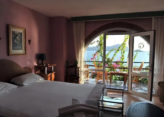 Dolphin מלון סלימייה